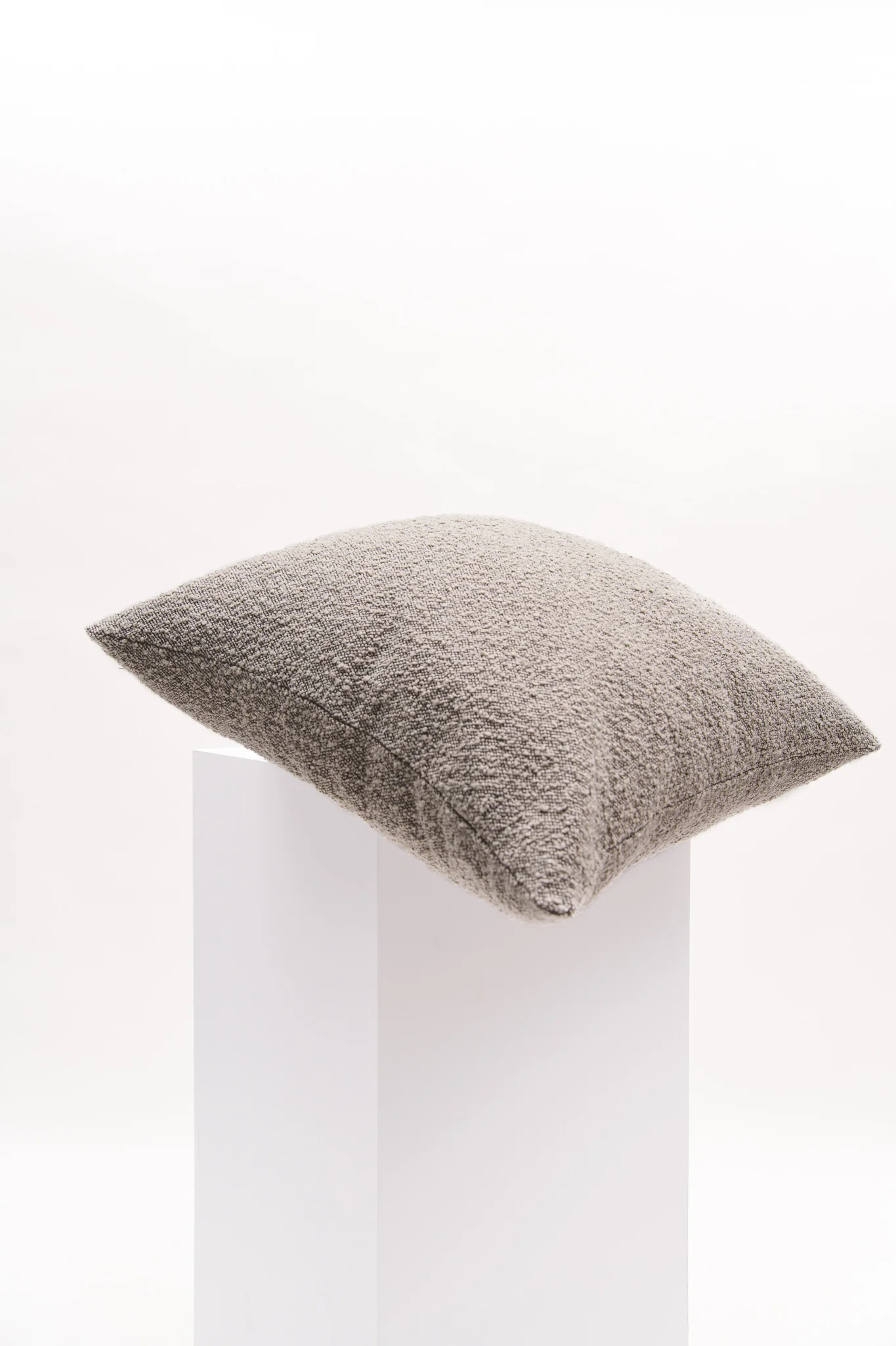 Big Boucle - Stone Cushion - Image 2