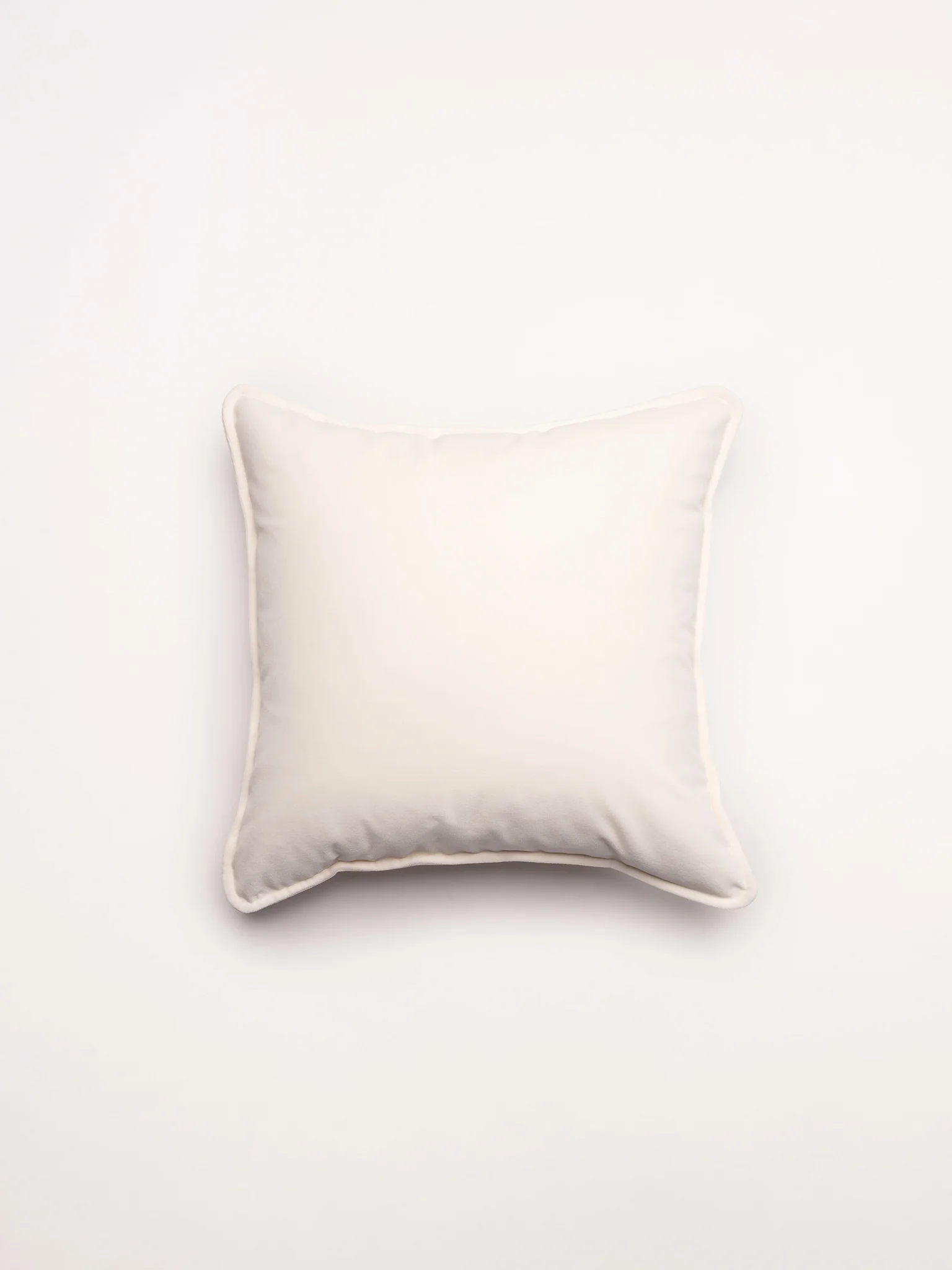 Big Velvet - Milkshake Cushion