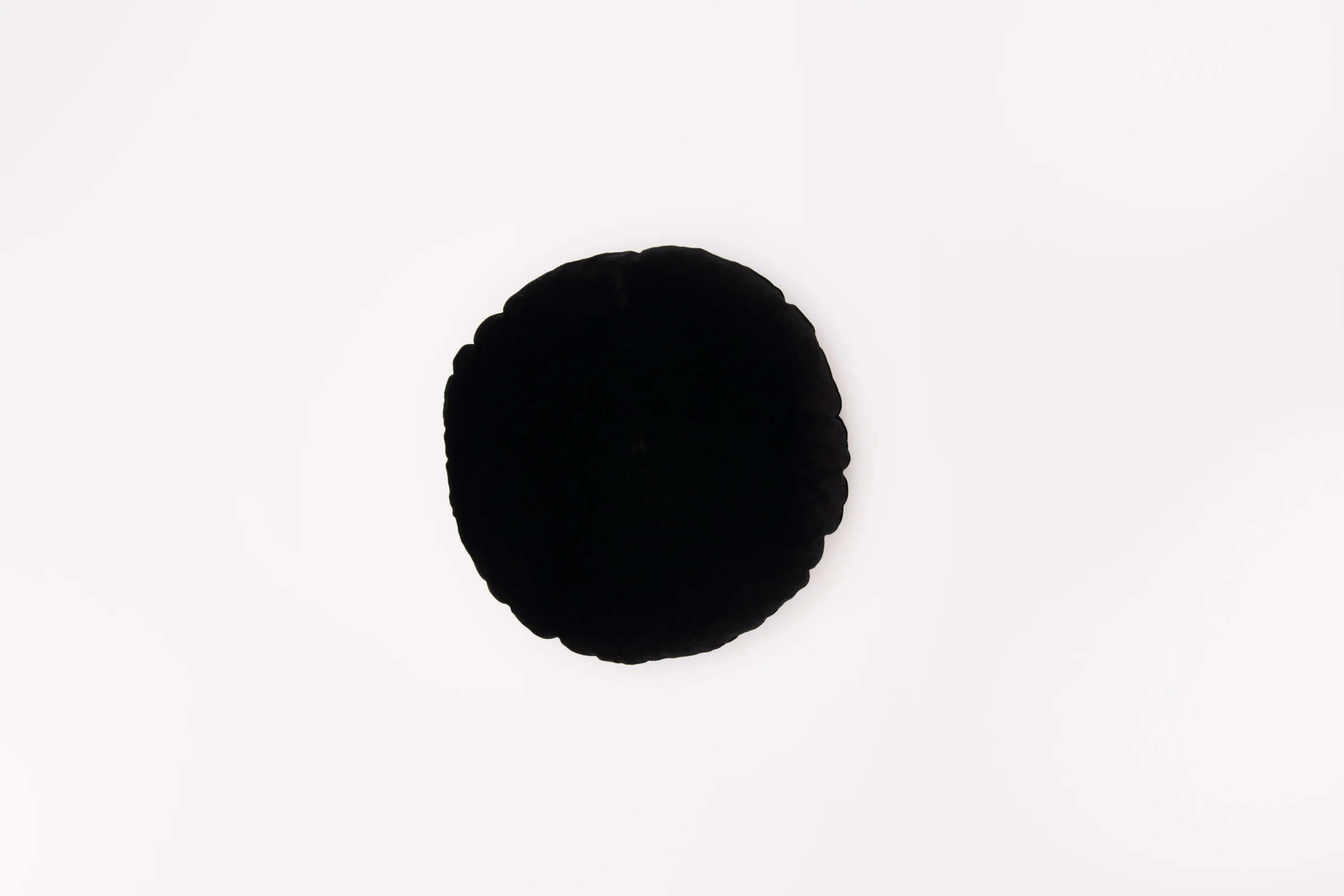 Junior Velvet - Black Cat Cushion