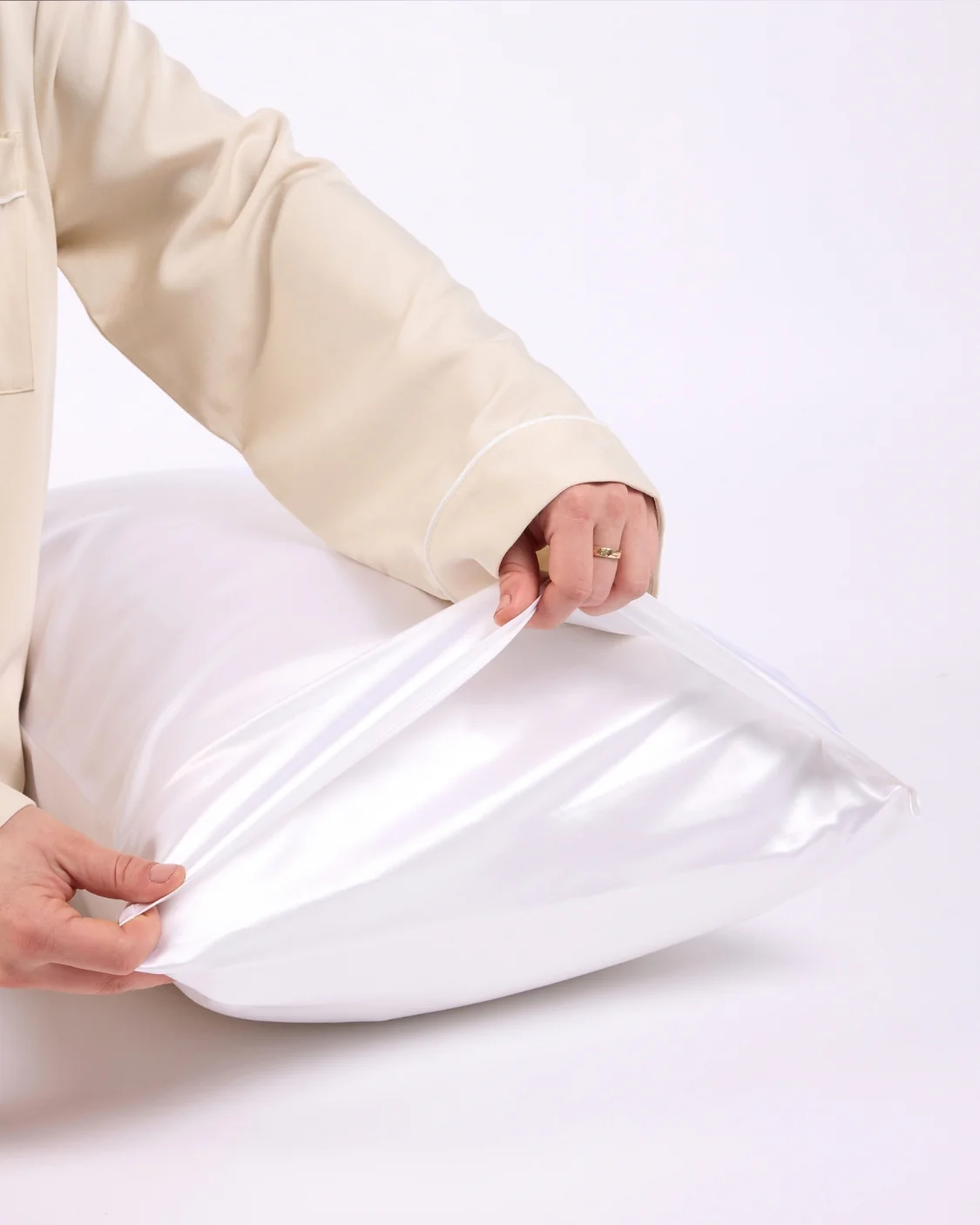 Silk Pillowcase - Milkshake - Image 3